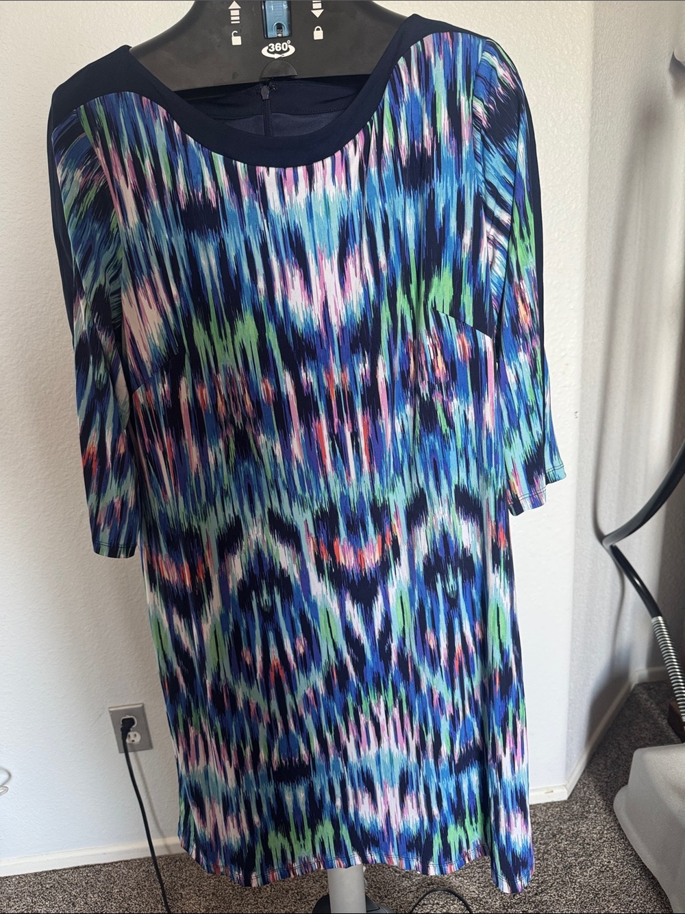 Jessica Howard Multicolor Abstract Scoop Neck Tunic